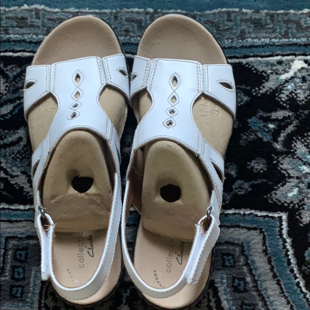 Shoe